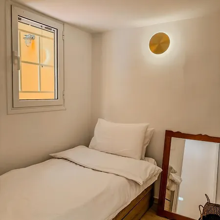 Apartament ανακαινισμένο σπίτι με ιδιωτική αυλή Pireus